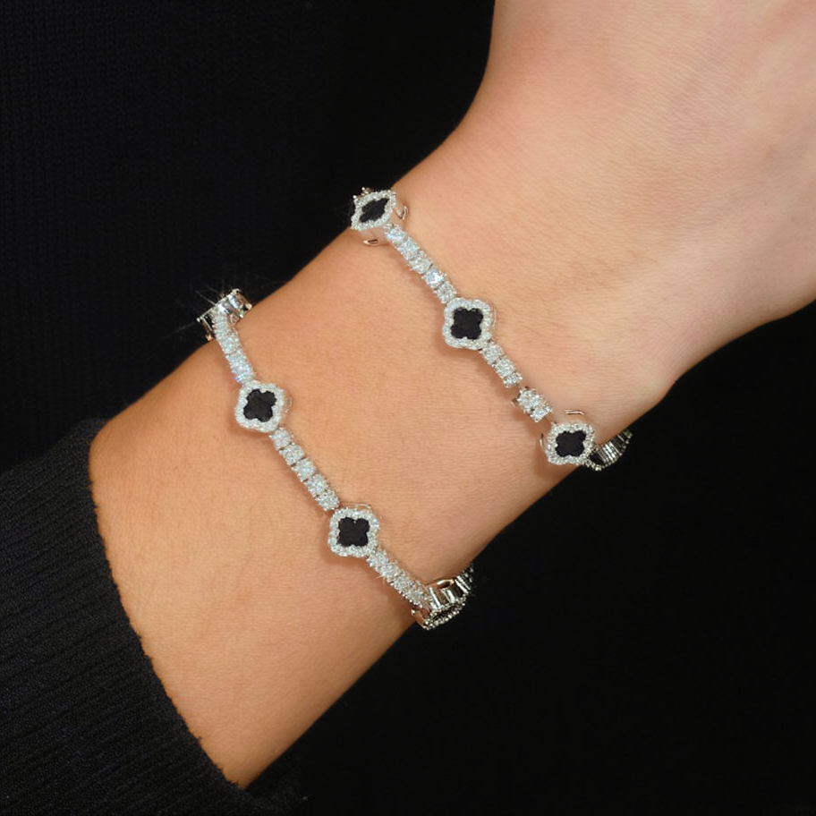 Iced Out Clover Tennis Bracelet Moissanite