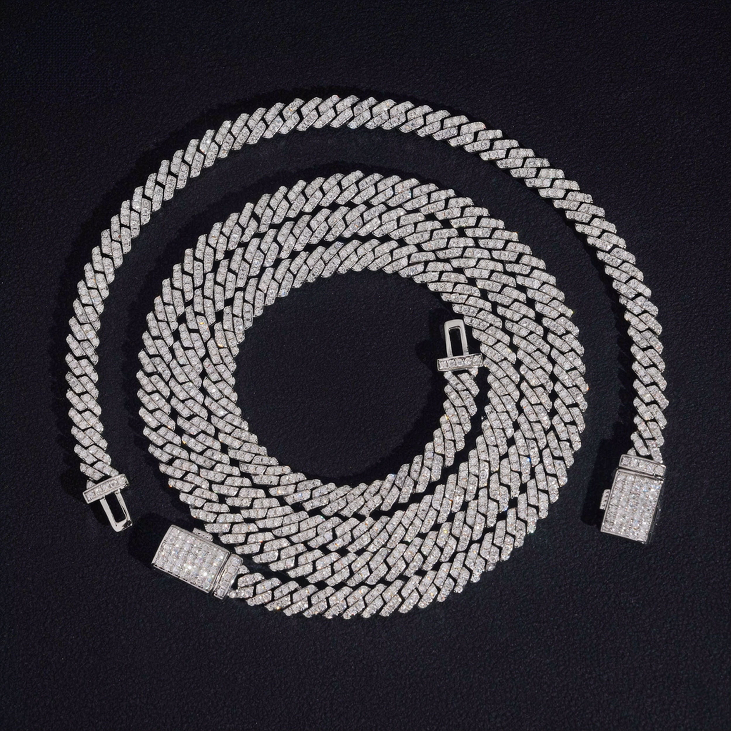 Iced Out Cuban Link Bracelet VVS Moissanite